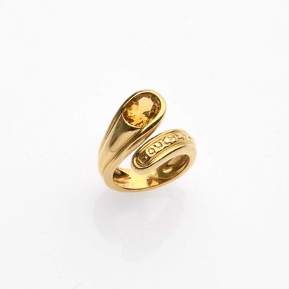 null BOUCHERON 18K (750° thousandths) yellow gold godronnée ring adorned with an...
