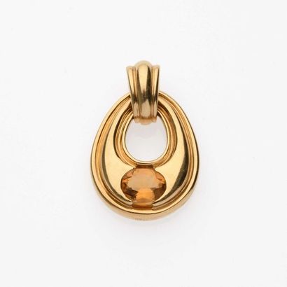 null BOUCHERON 18K yellow gold (750° thousandths) oval openwork pendant centred on...