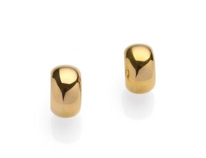 null 
Paire de boucles d’oreille en or jaune 18K (750° millièmes) à motif de demi...