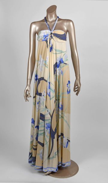 null LEONARD : robe longue en soie sable à décor d’orchidées bleues. T. 38 Très bon...