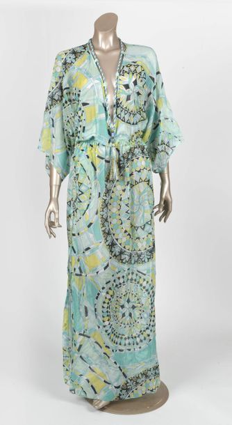 null Emilio PUCCI : lot de deux robes de plage en coton dans les tons bleus, l’une...