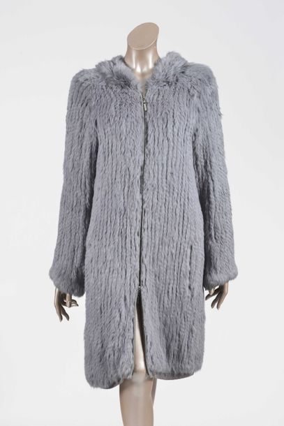 null Sonia RYKIEL : long gilet en lapin tricoté gris, fermeture par un zip, capuche....