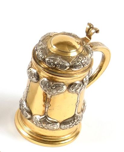 null Mug in silver and vermeil decorated with flowered gadroons Germany, Renaissance...