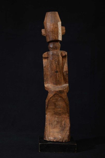 null YAKA (Congo, ex Zaïre) Statue masculine en bois 35,5cm    