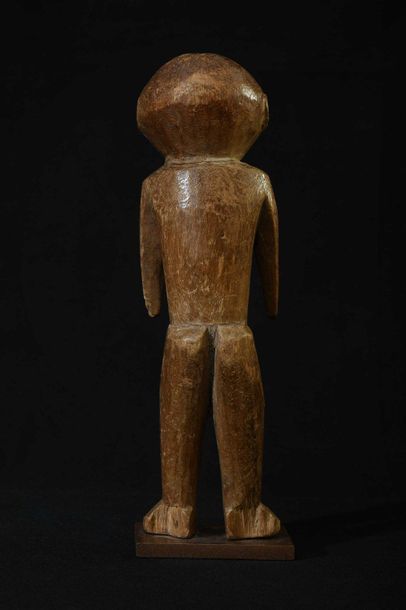 null NOUNA (Burkina Fasso) Statue d'homme Manque le bout du pieds 27,5cm    