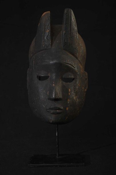 null ANANG (Nigeria) Masque ANANG à patine fumée 25 cm    