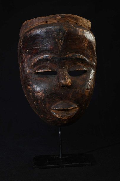null PENDE (Congo) Masque PENDE à patine foncée. Usures 24 cm    