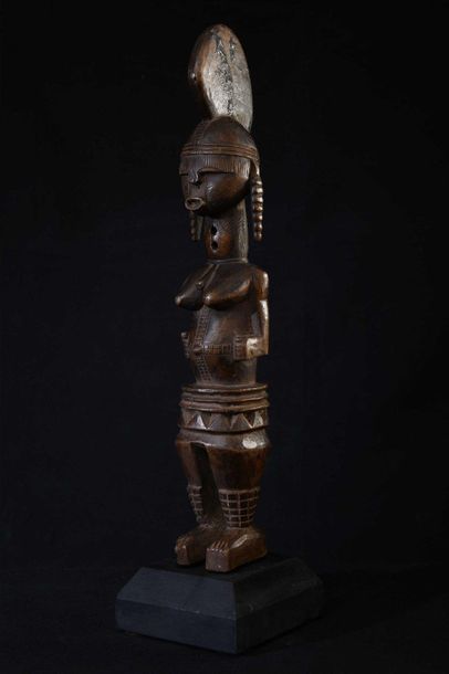 null TEKE (Congo). Statue féminine à coiffe sagittale. 44cm    