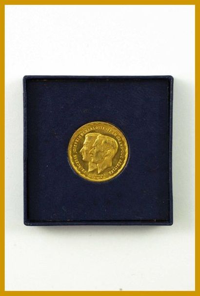 null Luxembourg Pièce en or jaune 900 millièmes à l’effigie du Prince héritier Jean...