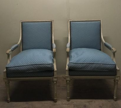 null Paire de fauteuils à dossier plat en bois laqué crème. Style Louis XVI. 76 x...