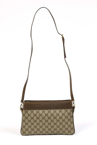 null GUCCI : sac bandoulière petit modèle en toile enduite monogrammée et cuir marron,...