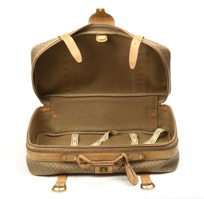 null GUCCI : valise en toile enduite monogrammée et cuir nature, double zip ouvrant...