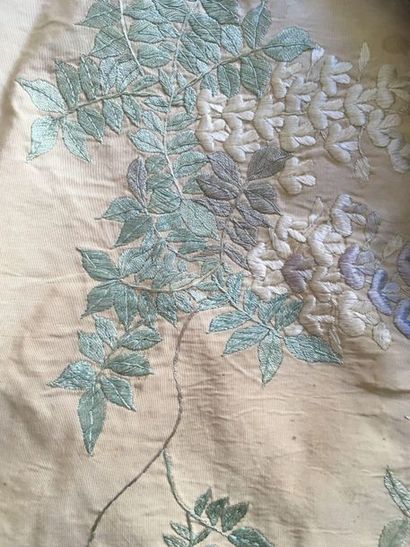 null Large embroidered Chinese fabric decorated with flowers and birds, the woven...