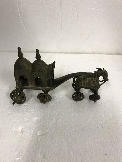 null INDIA. Two bronze toys. 

Length: 25 cm

twentieth century