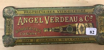 null ANGEL VERDEAU & Cie /à Barbezieux : Ashtray Vide-Poche in lithographed sheet...