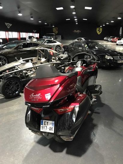 null 
HONDA GOLDWING


16CV - ESS


08/06/2018


19 071 Kilomètres

CARTE GRISE ORIGINALE




FRAIS...