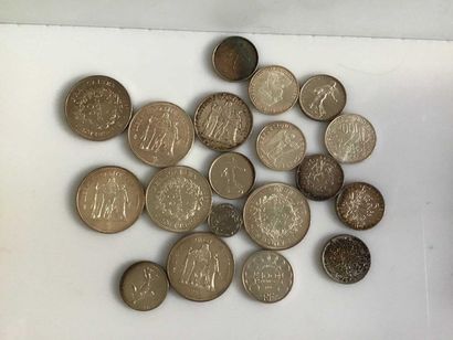 null Set of silver coins