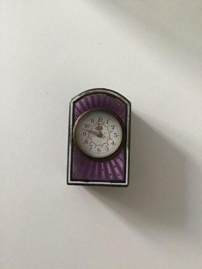 null Pink enamelled silver clock