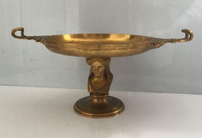 null BARBEDIAN Cup in gilt bronze decorated with a medallion representing eagles....