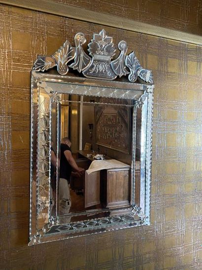 null Mirror in Venetian glass