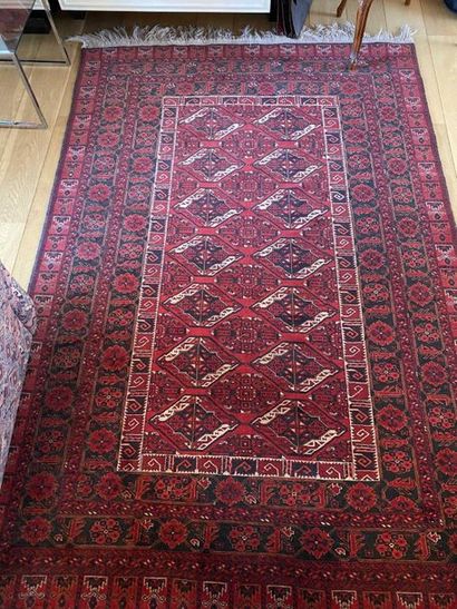 null Oriental carpet geometric decoration on blue and red background (insulated)...