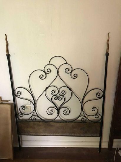 null Wrought iron bedpost with scrolled pattern