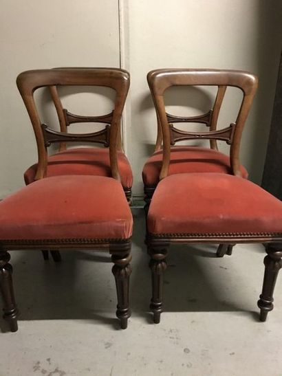 null Suite of four mahogany chairs with rounded and openwork backs and molded barrette,...
