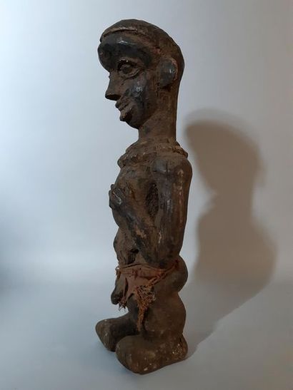 null Afrique. Belle statuette Bamiléké. Cameroun. Hauteur environ 47,5CM.