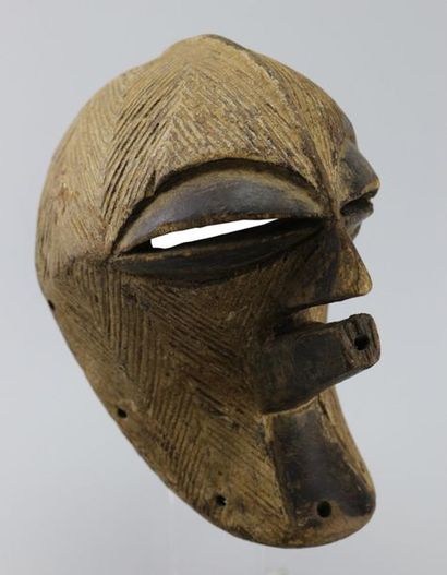 null Afrique. Très beau masque Songye Kifwebe (République Démocratique du Congo)....