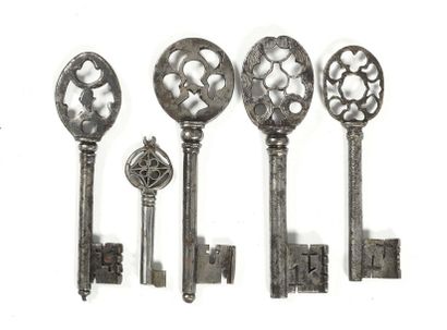null 233 Cinq clefs dites « vénitiennes », France XVIIe siècle.