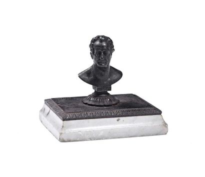null 76 Paperweight in patinated bronze representing a bust of Goethe on a white...
