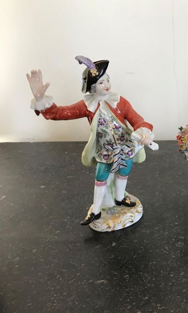 null Polychrome porcelain subject Gentleman with Meissen feather hat, 19th century...