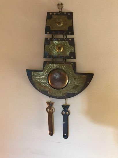 null Folk art decorative element in metal and copper. Mexican work Height: 171cm...