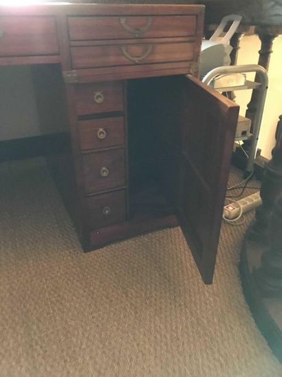 null Richelieu pedestal desk in precious wood essence with 5 drawers in the belt,...