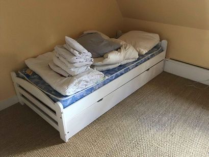 null Mobilier de chambre à coucher d’enfant comprenant : un lit gigogne d’une personne...