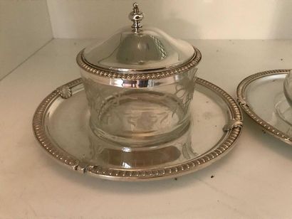 null Glass jam and butter dish with silver plated metal tray and lid. Ref16eme