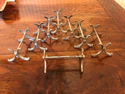 null Set of eight silver plated metal knife holders Ref DAM78