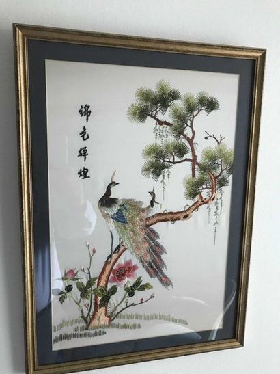 null Two framed Chinese embroideries Trendy birds Ref16eme