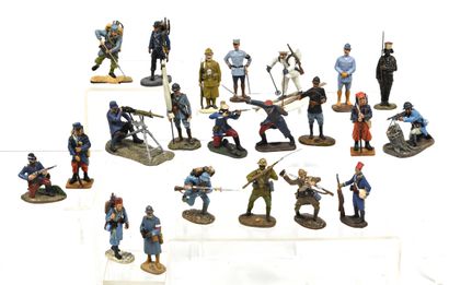 null 22 figurines : soldats divers 1914 – 1918.