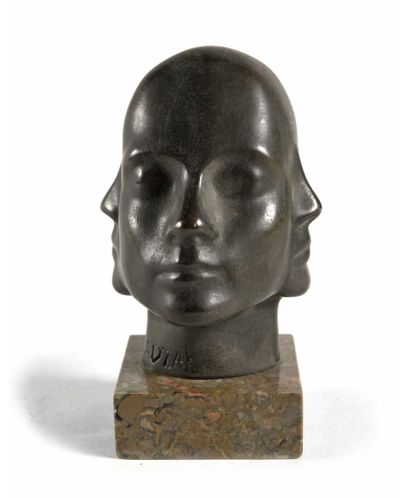 null 
Roy ADZAK (1927 - 1987) Les quatre têtes. Epreuve en bronze patiné sculptée,...