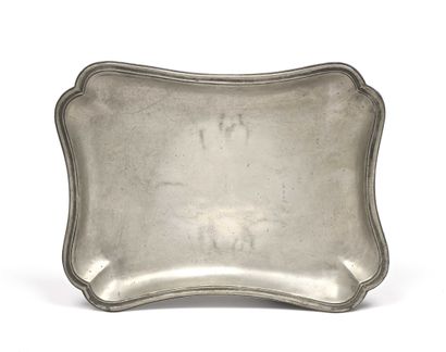 null 159 VALENCIENNES Rectangular pewter bowl. Hallmarking on the reverse: now a...