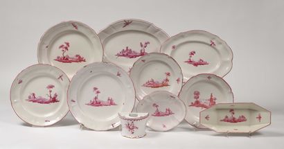 null 88 Niderviller Two square earthenware compotiers decorated in pink monochrome...