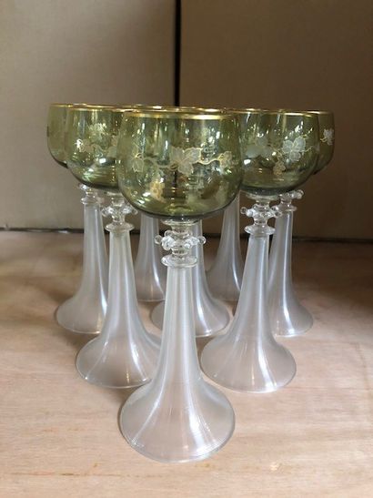 null Suite of 8 Alsace glasses tinted green and the translucent blown base.