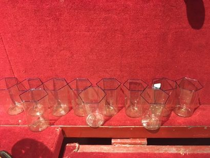 null 
Suite of 11 glasses with sides. Murano
