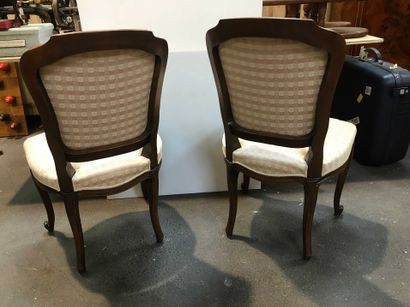 null Pair of cabriolet chairs in natural wood Louis XV style