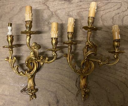 null Pair of sconces in wood and brass

Pair of three-light gilt bronze sconces