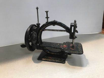 null Ref: 159 Sewing machine, brand ANTONIN ET BOURIQUET