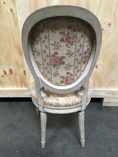 null Cabriolet chair in lacquered wood with flowered trim.