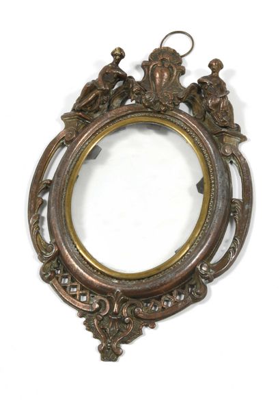 null 223 Oval bronze frame decorated with two women leaning. France around 1900 ...
