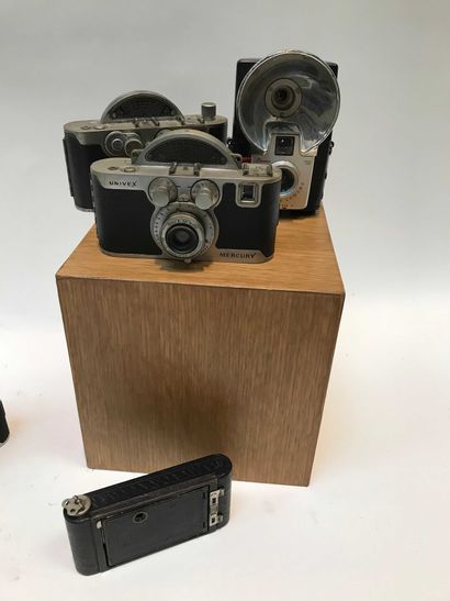 null 31 P1/7 Ensemble d une dizaine de Kodak divers : Kodak N° 1A Folding Pocket...